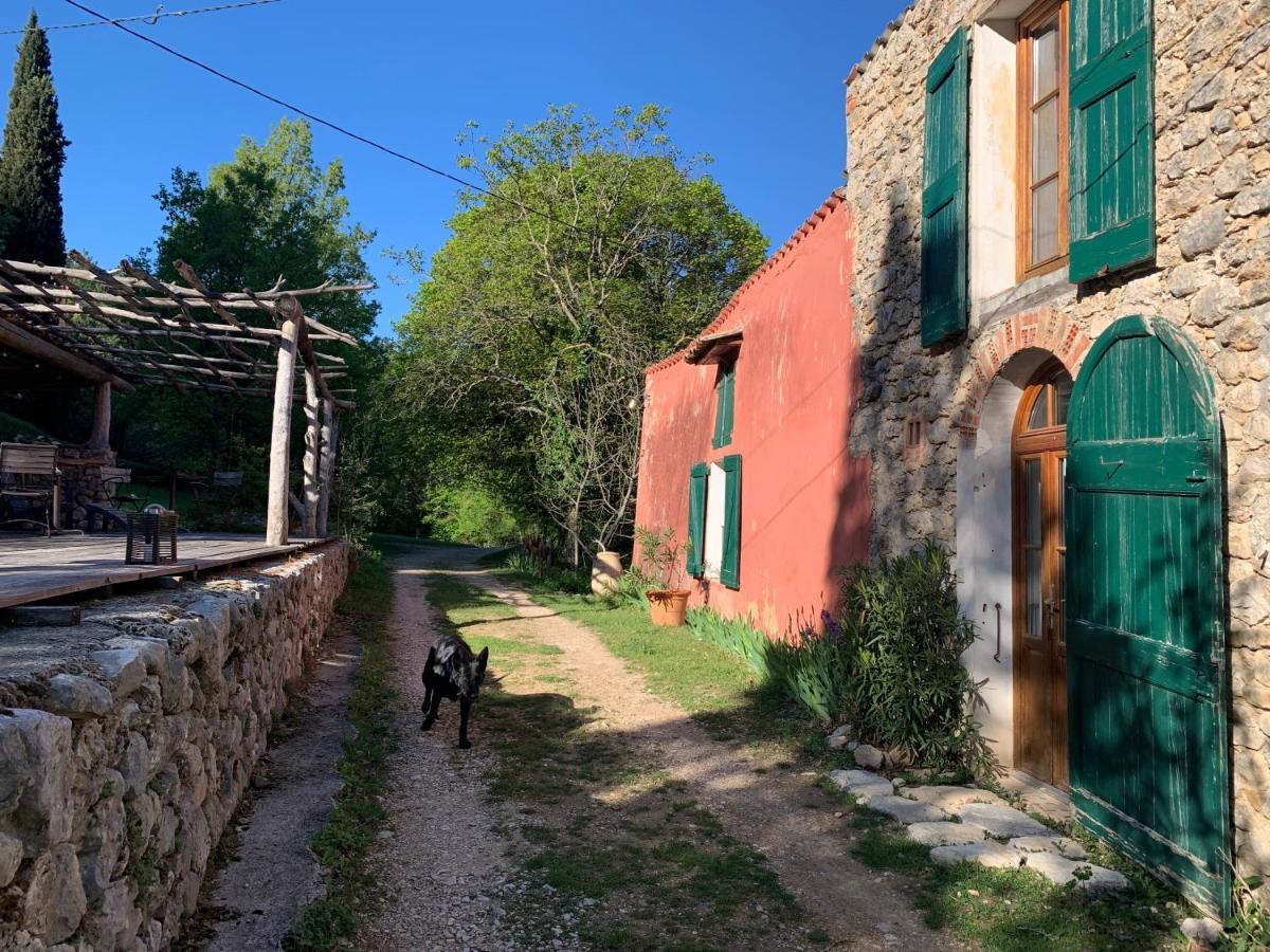 Mymoustiers Villa Exterior photo
