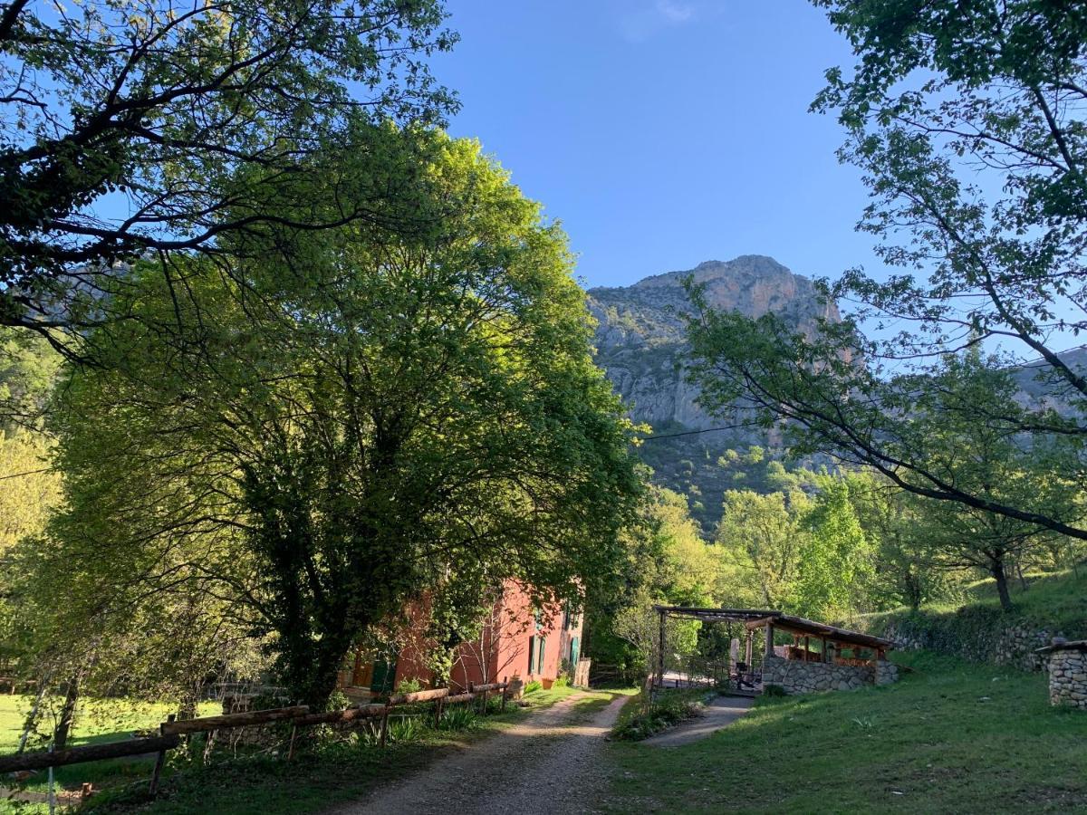 Mymoustiers Villa Exterior photo
