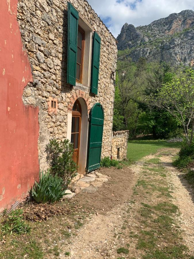 Mymoustiers Villa Exterior photo