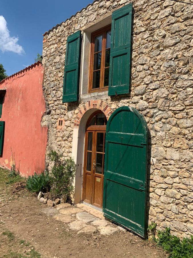 Mymoustiers Villa Exterior photo
